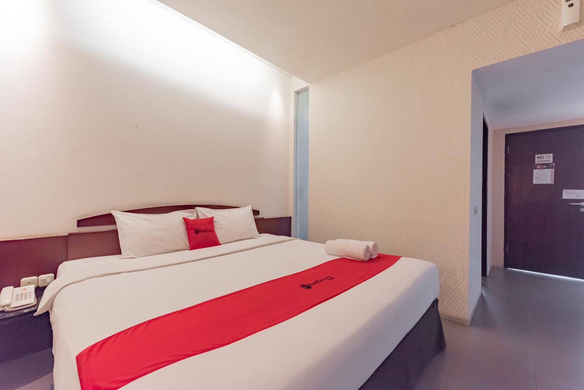 Reddoorz Plus @ Cipaganti Street 3 Bandung Luaran gambar