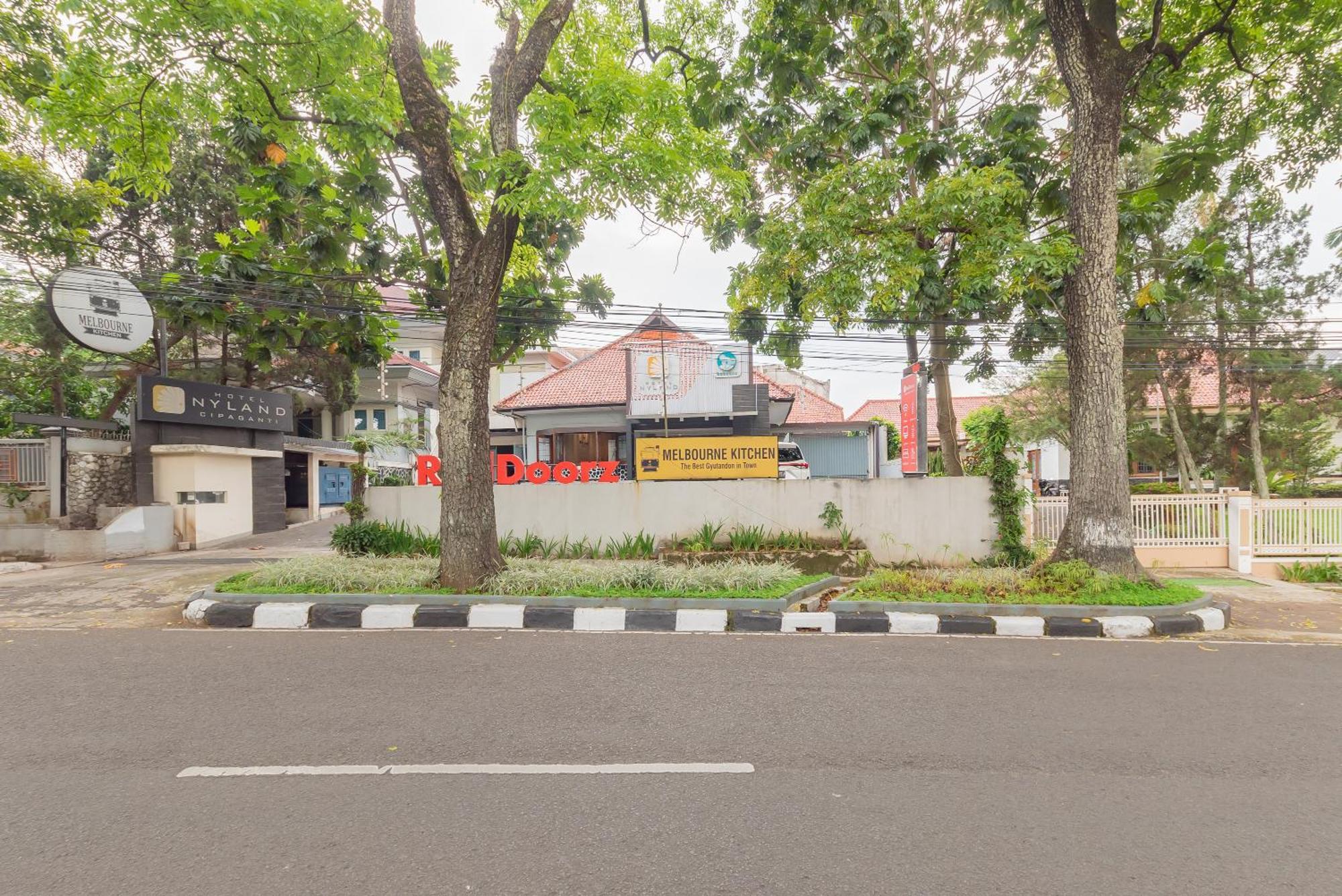 Reddoorz Plus @ Cipaganti Street 3 Bandung Luaran gambar