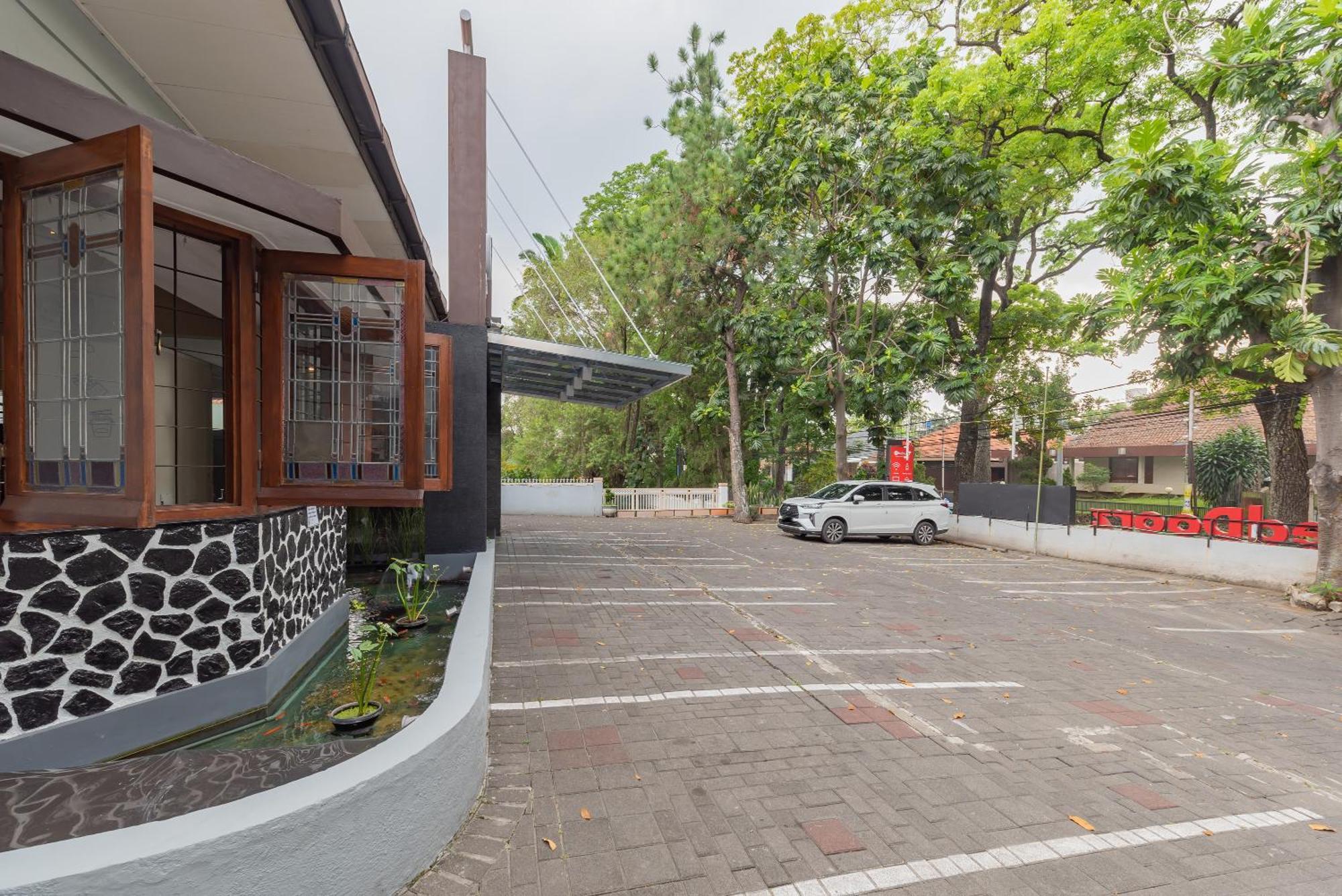 Reddoorz Plus @ Cipaganti Street 3 Bandung Luaran gambar